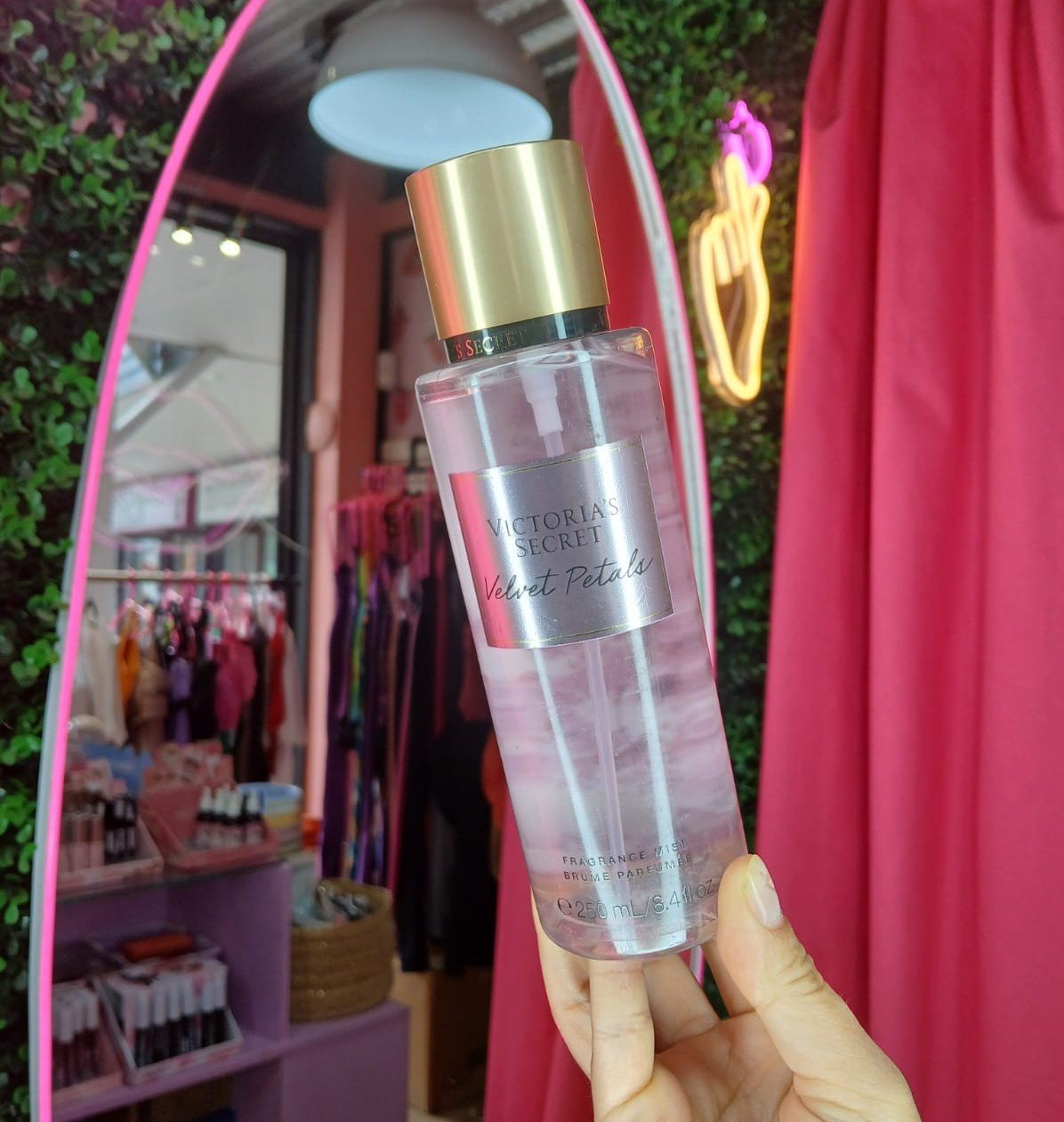 Velvet Petals Victoria`s Secret